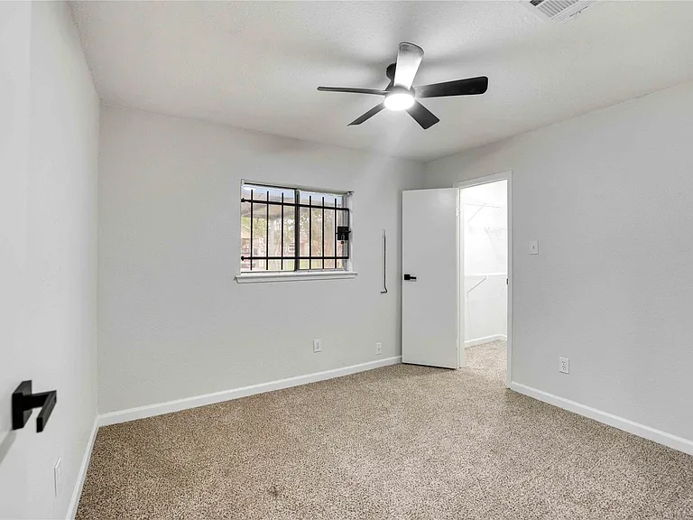 12703 Redfern Dr — Photo 19