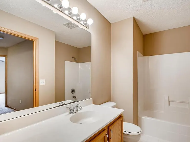 13835 Edgewood Ave — Photo 10