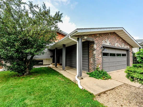 68 E Elliott Dr, Camrose, AB T4V 3X7