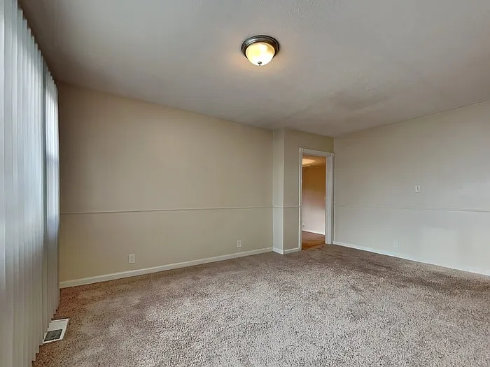 11199 Lantern Rd — Photo 6