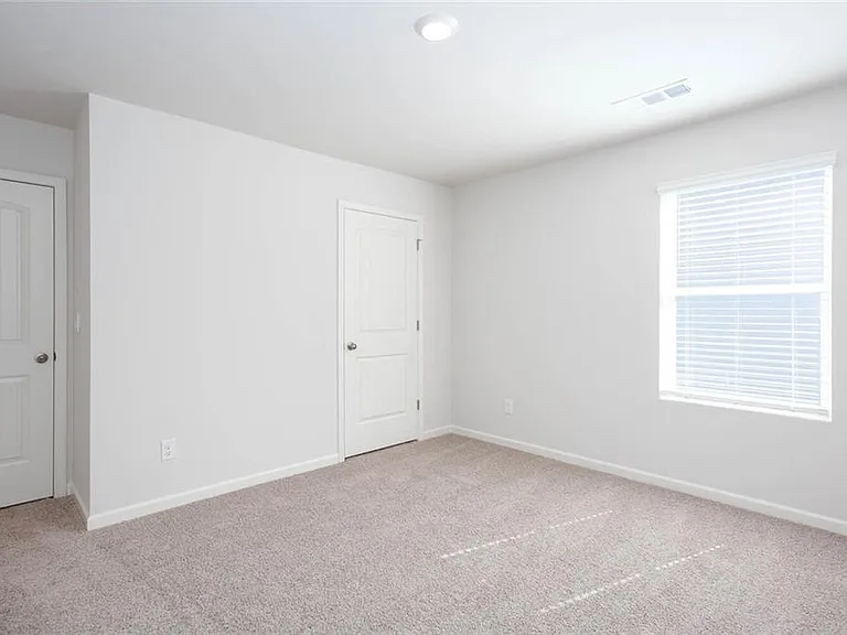 61 Grove Springs Ct — Photo 29