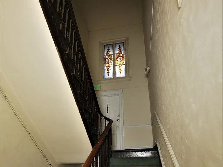 808 Cathedral St — Photo 5