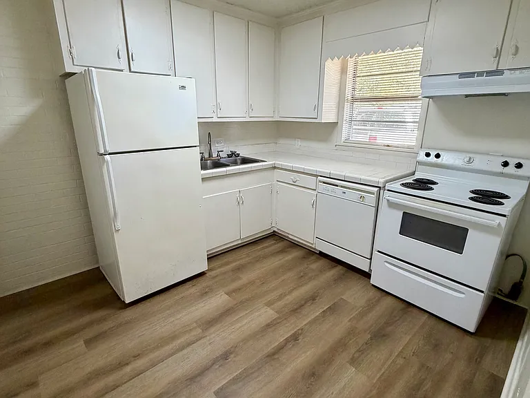 109 W Bacon St #2 — Photo 5
