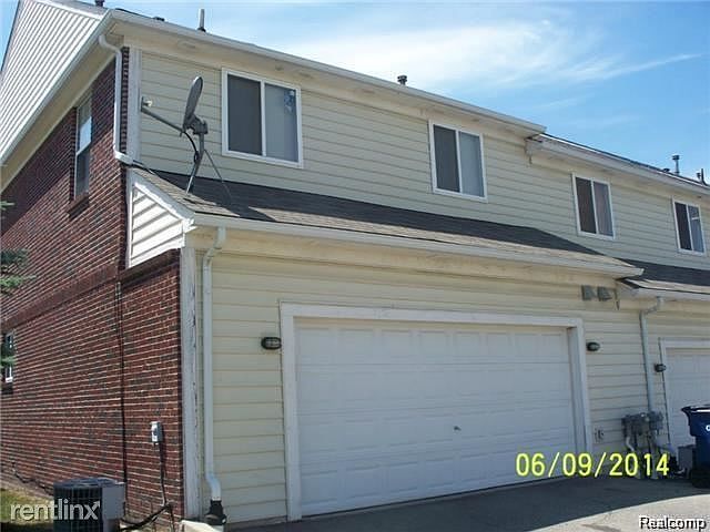 2nd image of 244 Stonegate E