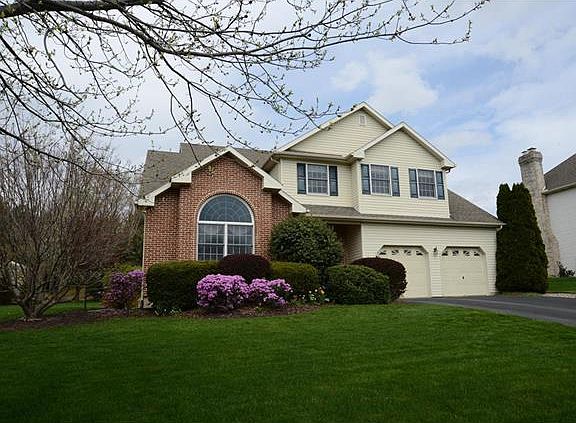 2nd image of 224 Kurt Dr