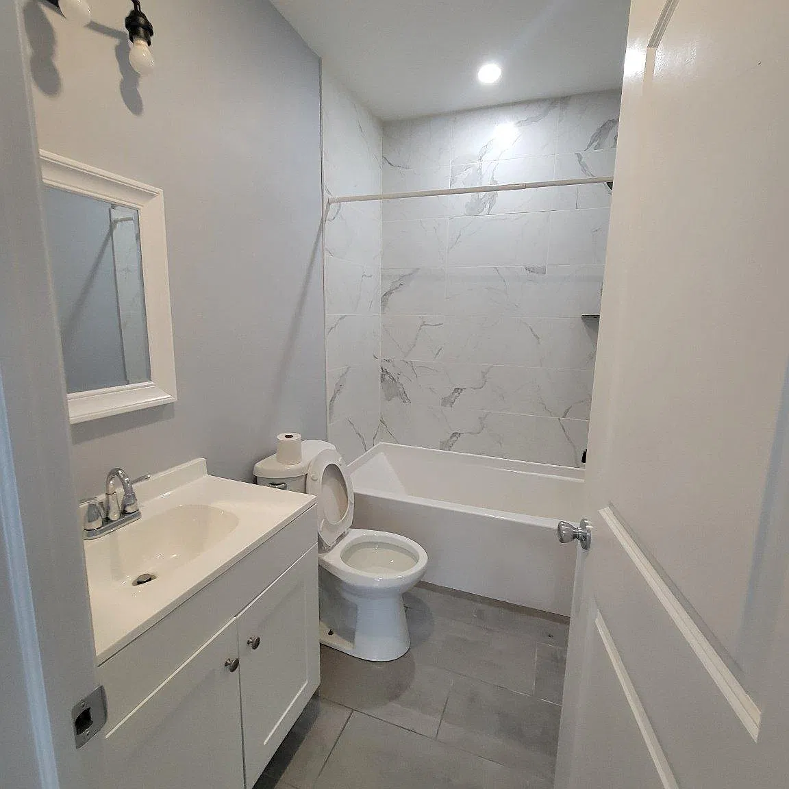 1 bed, 1.0 bath, 1904 sqft, $1,395 — Photo 3