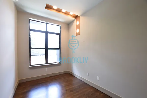 Rented by null | media 16