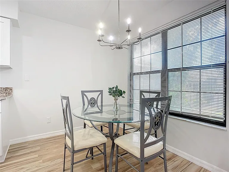 840 Center Ave #520 — Photo 6