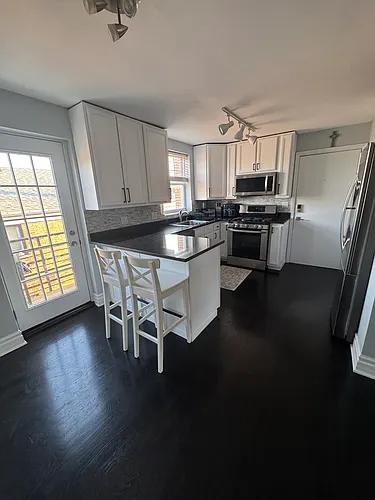 6046 N Francisco Ave #3E Photo 1 6046 N Francisco Ave #3E Photo 1