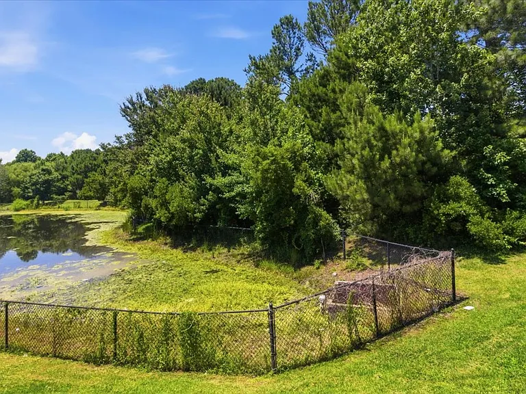 8006 Banister Loop — Photo 24