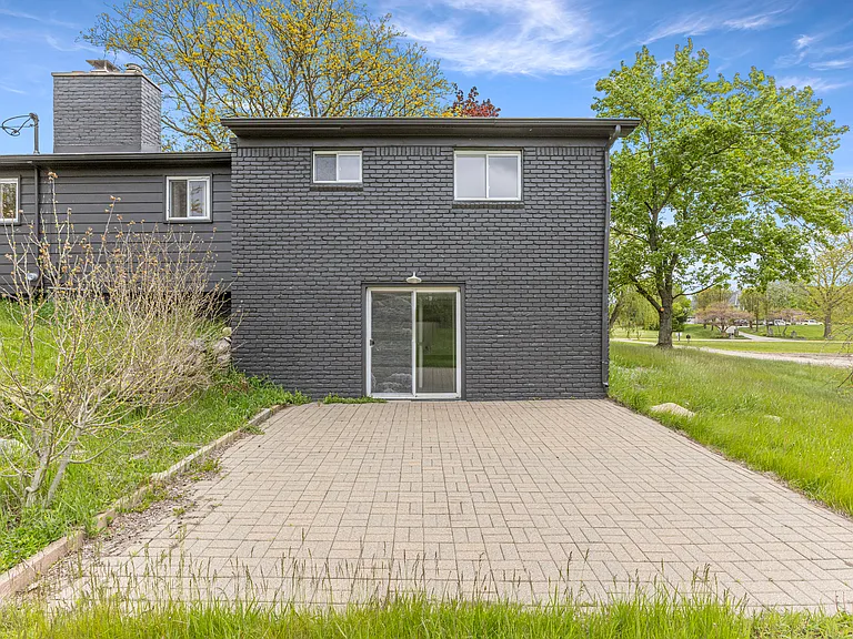 20325 Westview Dr — Photo 45