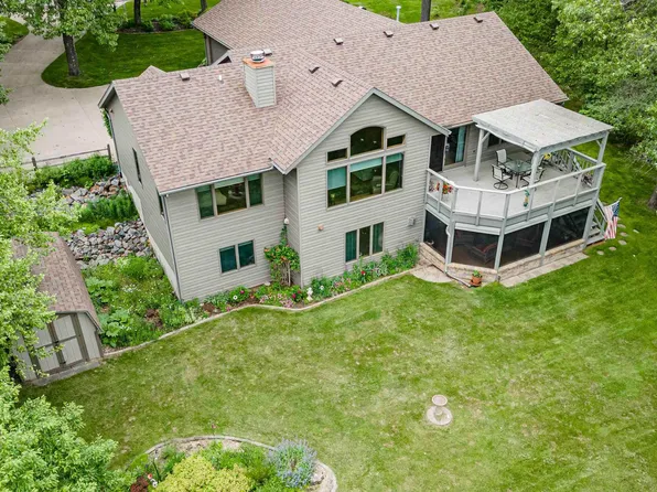 1183 Fairway Trl, Nekoosa, WI 54457