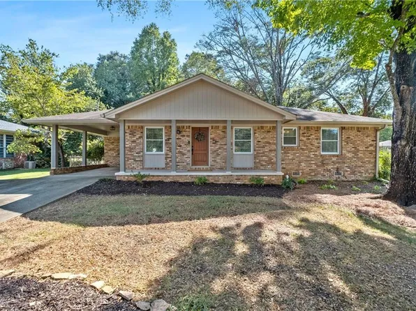 2964 Nursery Rd SE, Smyrna, GA 30082