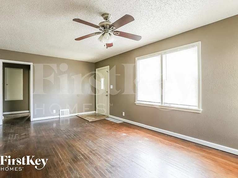 3419 S Home Ave — Photo 5