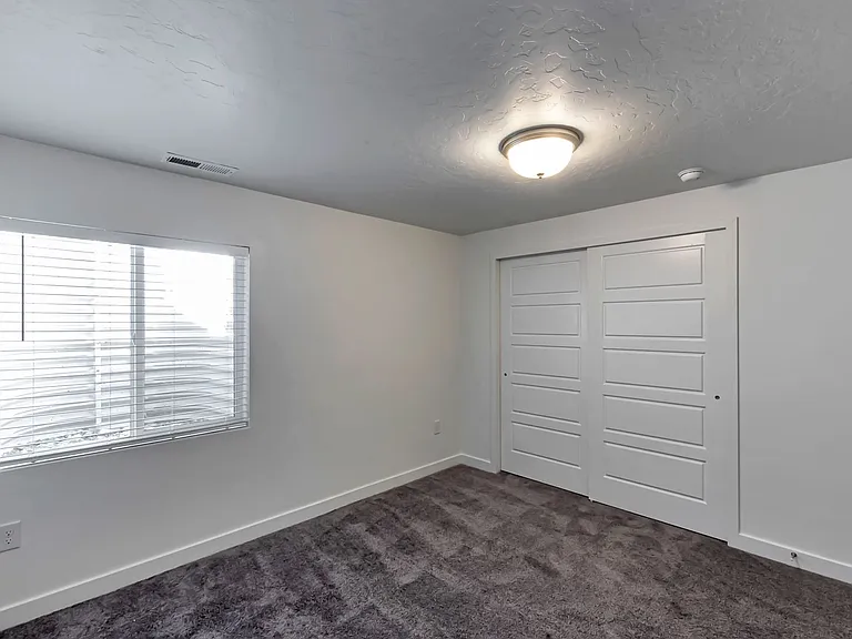 4259 W Dixon Way — Photo 10