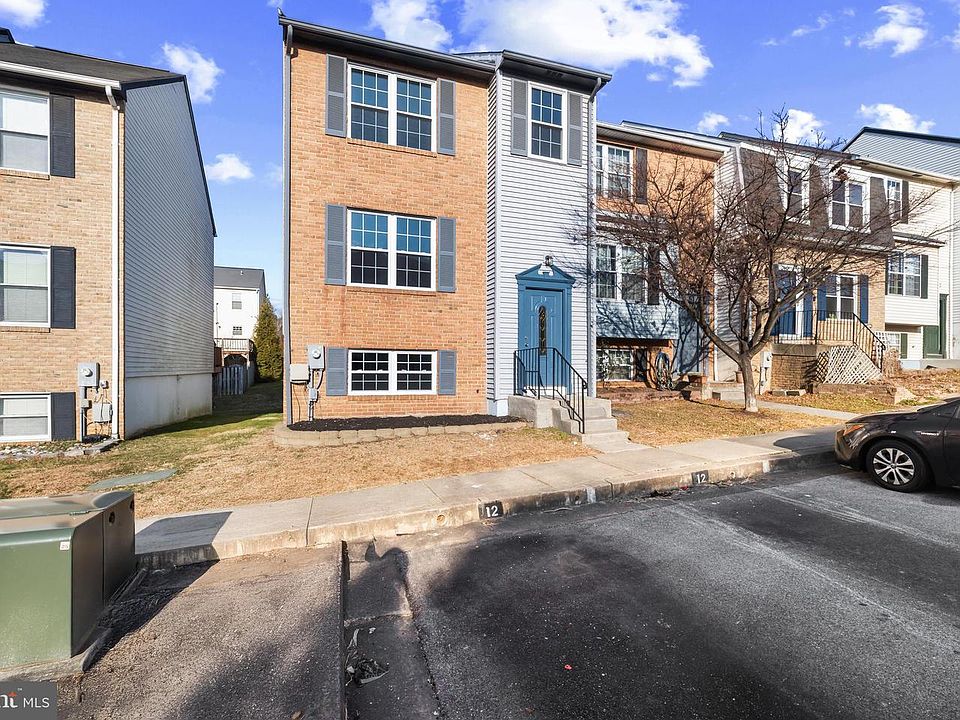 1st image of 12 Piedmont Ct