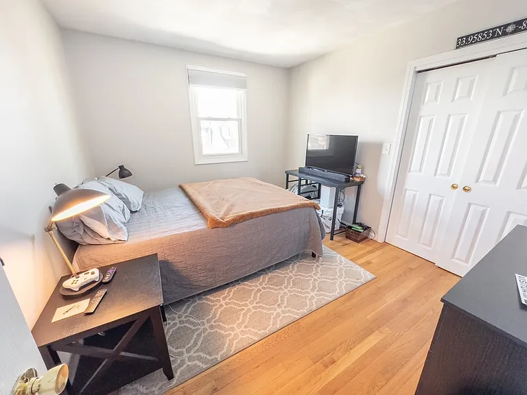 28 Fisk Ave #2 — Photo 7