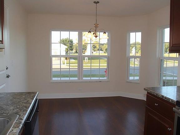 4th image of 1113 Sabine Ln