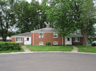 810 Sullivan Ct, Crest Hill, IL 60403