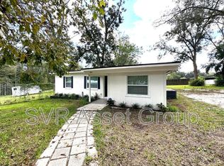 8054 Graff Ln, Jacksonville, FL 32221
