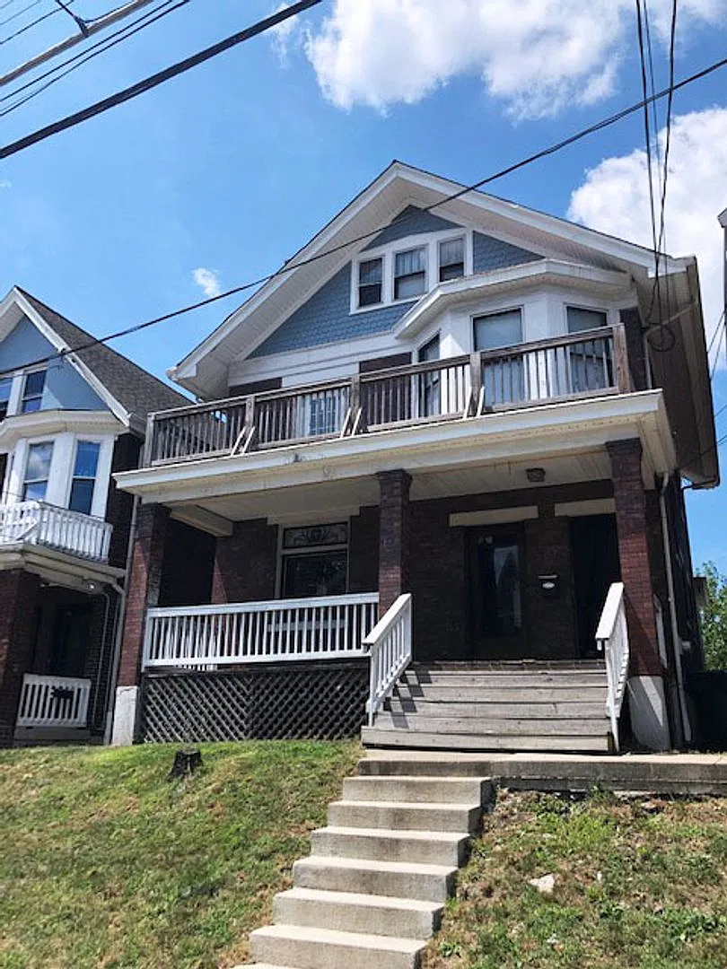 6 bed, 1.0 bath, $4,595 — Photo 1