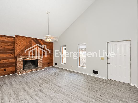 2nd image of 411 Grantham Rd
