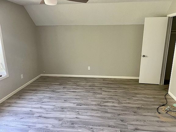 2nd image of 1415 Clement Ct