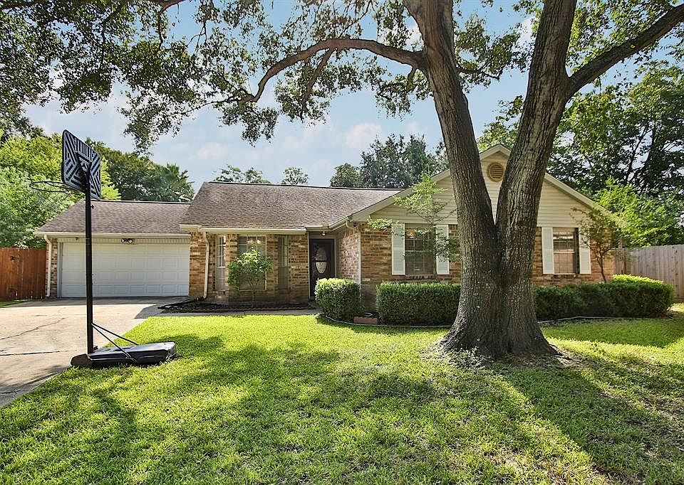 1st image of 13607 Pepper Knoll Dr