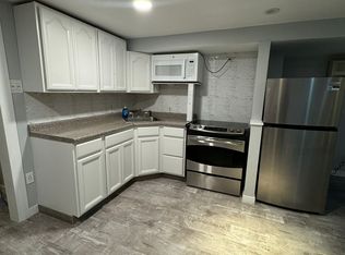 17 W Bay Shore Rd #1, Bay Shore, NY 11706