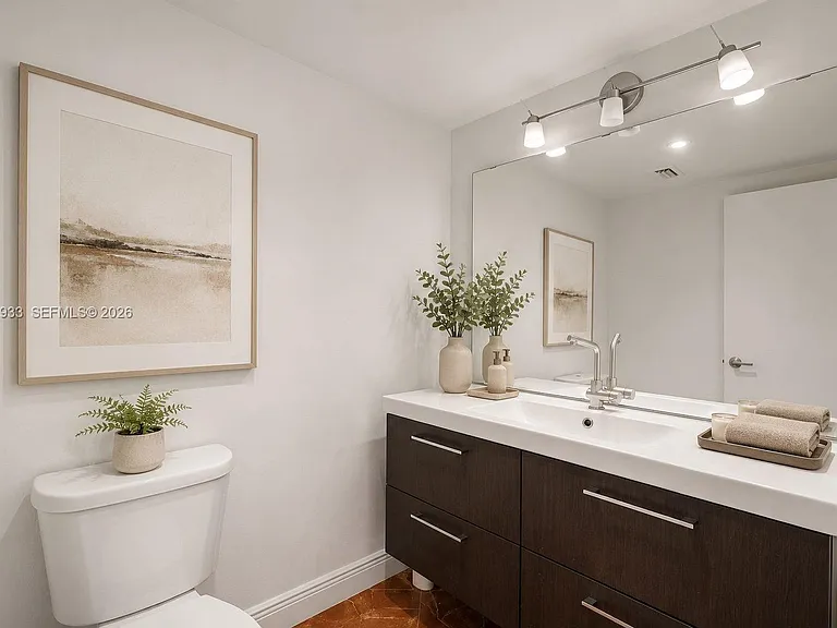 900 Bay Dr #419 — Photo 20