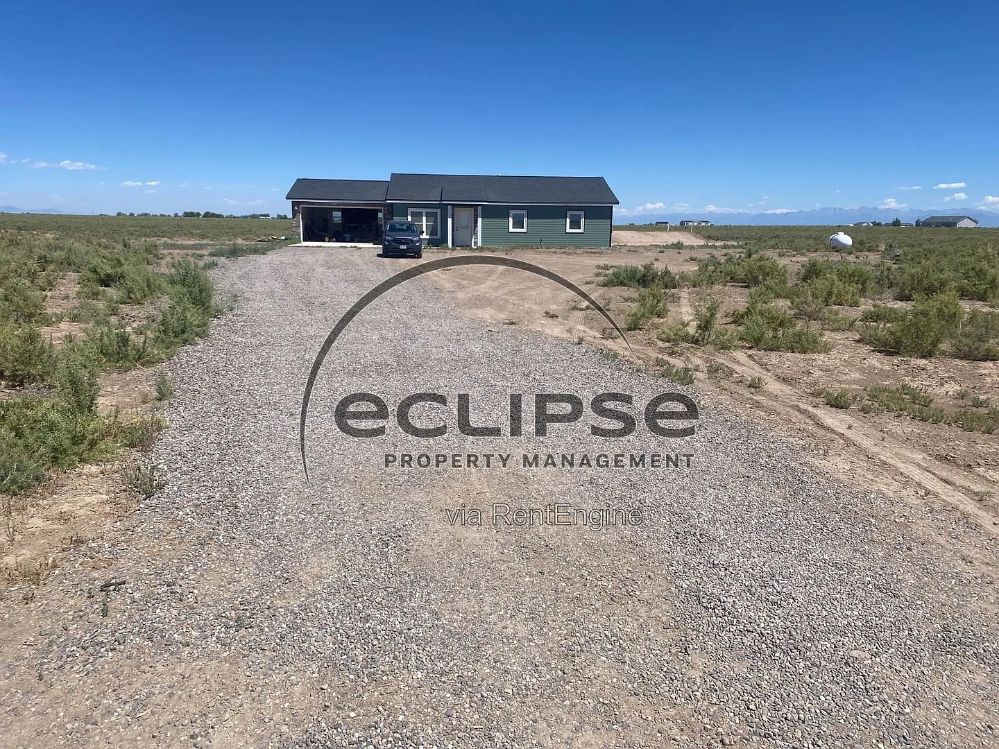 3 bed, 2.5 bath, 1464 sqft, $1,900 — Photo 4