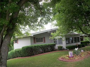 1603 Calder Ridge Rd, Belpre, OH 45714