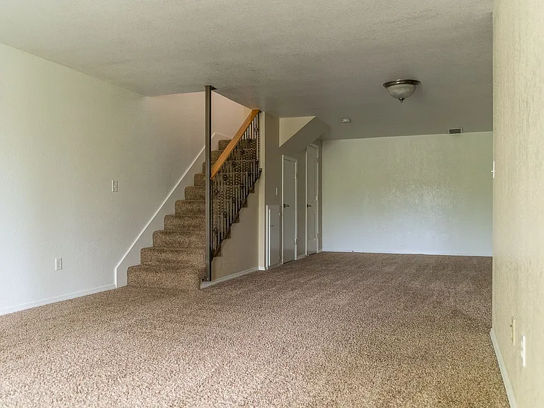 340 Denver St NE — Photo 27