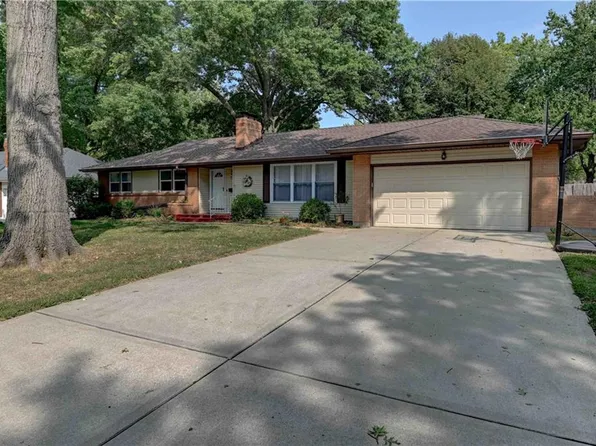 9808 E 82nd St, Raytown, MO 64138