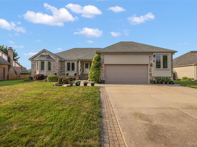 4871 Bayleaf Dr, Sterling Heights, MI, 48314