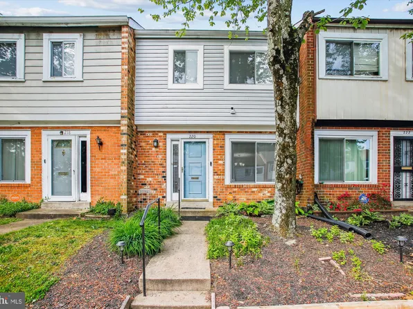 220 Newcomb St SE, Washington, DC 20032