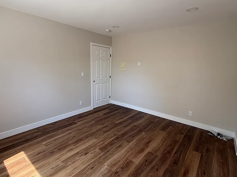13040 Dronfield Ave #3 — Photo 20
