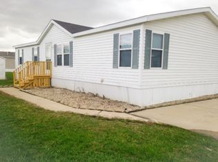 575 Cypress Dr, Monroe, MI 48161