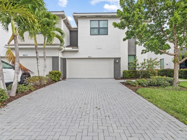 8667 Corvus Drive, Lake Worth, FL 33467