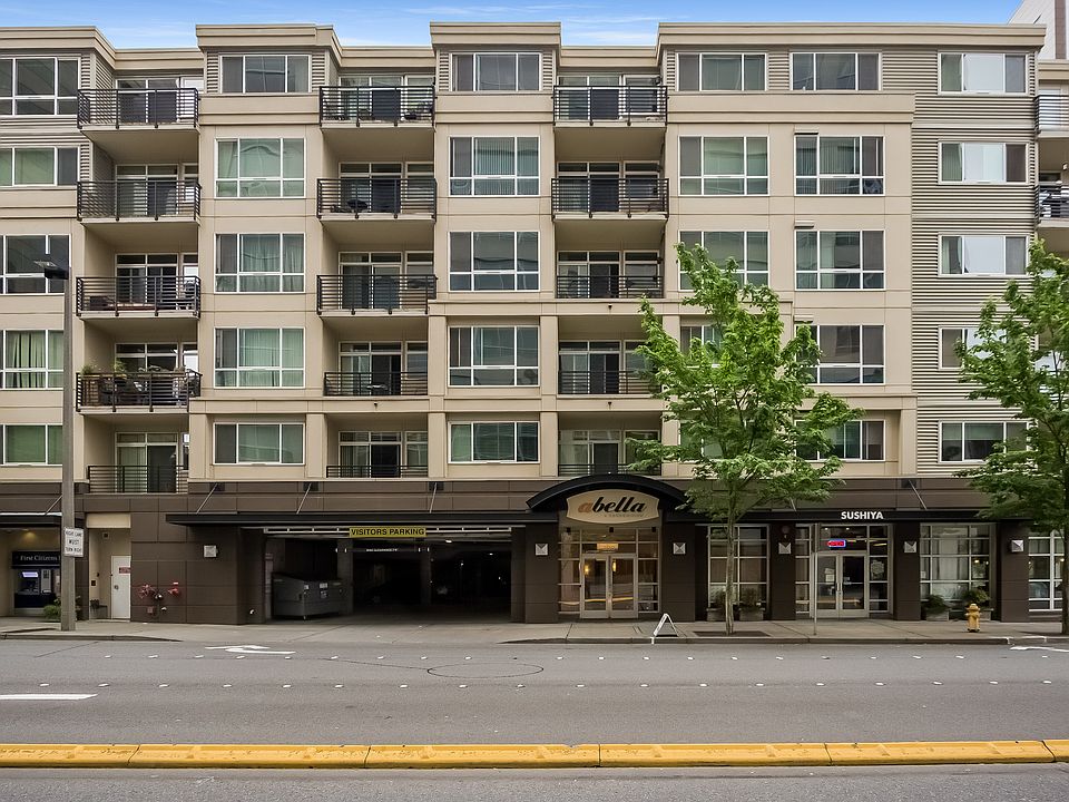 1st image of 300 110th Ave NE APT 403