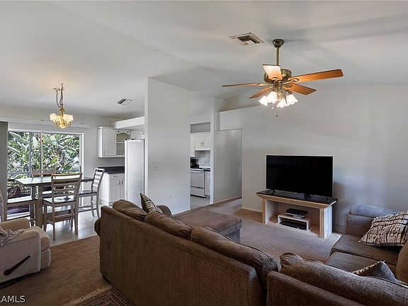 4th image of 330 NW 26th St