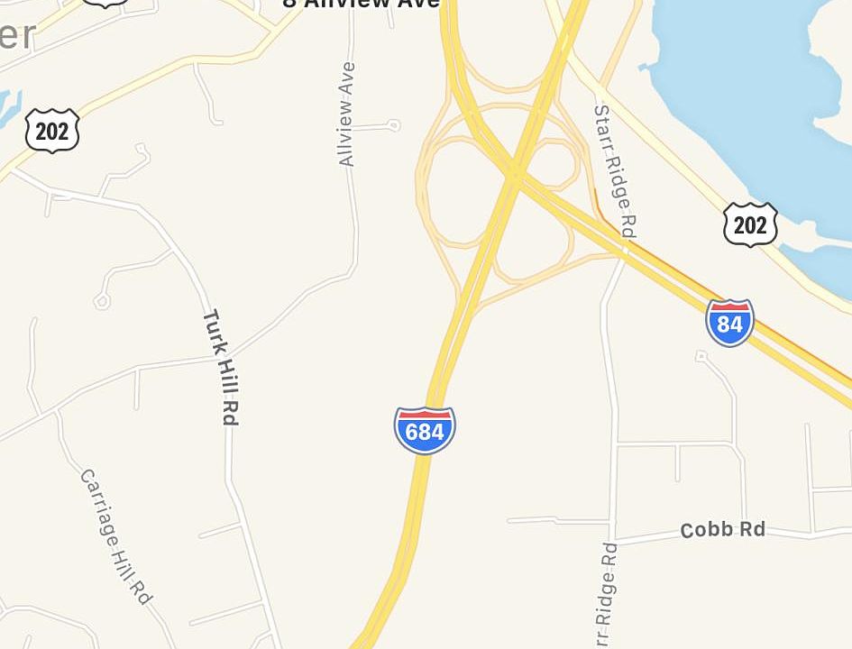 2nd image of 8 Allview Ave