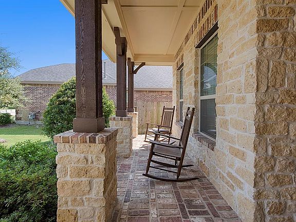 4th image of 8485 Horsepen Bend Dr