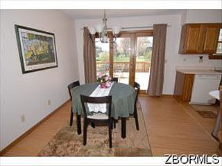 2nd image of 370 Skyline Dr