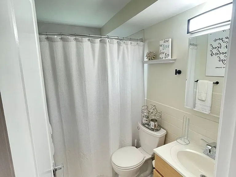5801 Sunshine Dr #203 — Photo 10