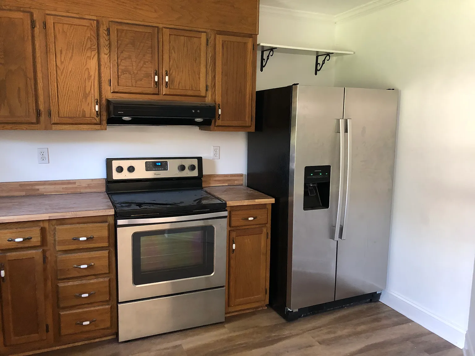 3 bed, 1350 sqft, $1,900 — Photo 4