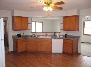 208 W Grant St, Lake Mills, WI 53551