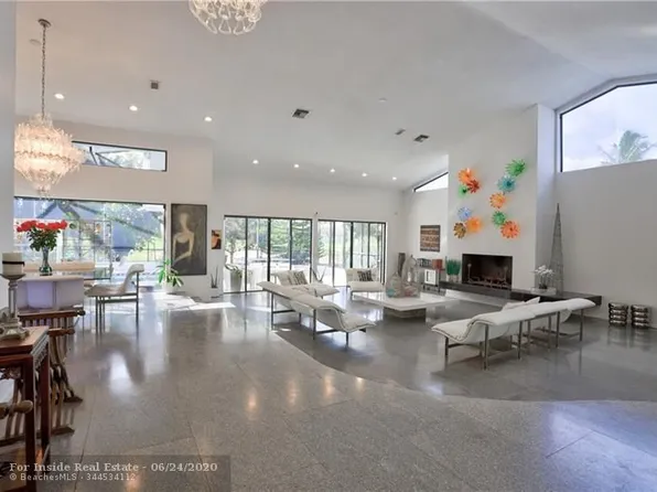 7572 Mandarin Dr, Boca Raton, FL 33433