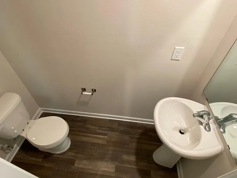 216 Caffee Dr — Photo 23