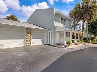 37 Watercolor Way, Naples, FL 34113